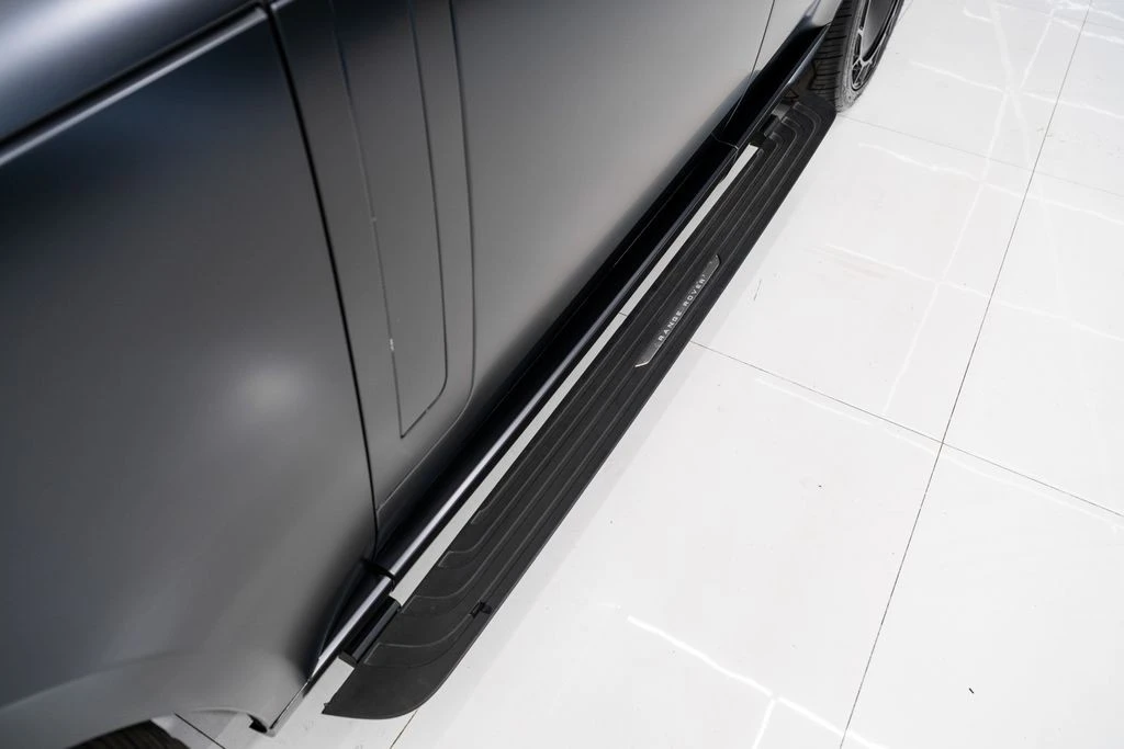 2023 Land Rover Range Rover L460 - Image 18 of 31