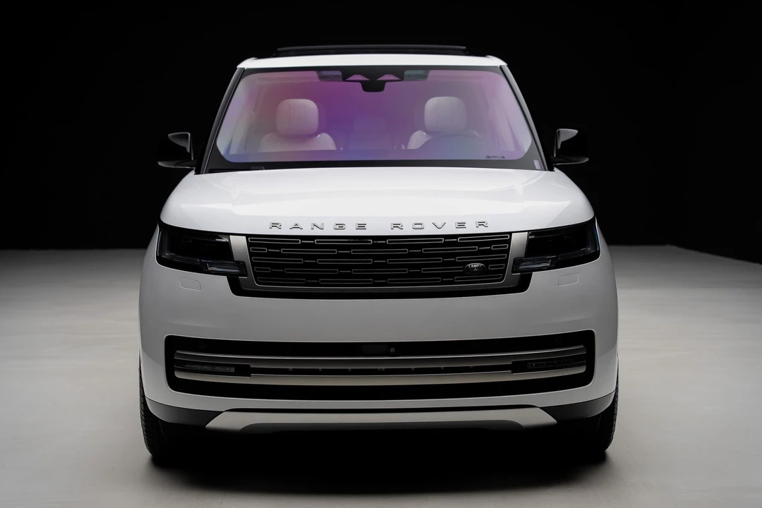2023 Land Rover Range Rover L460 - Image 7 of 31