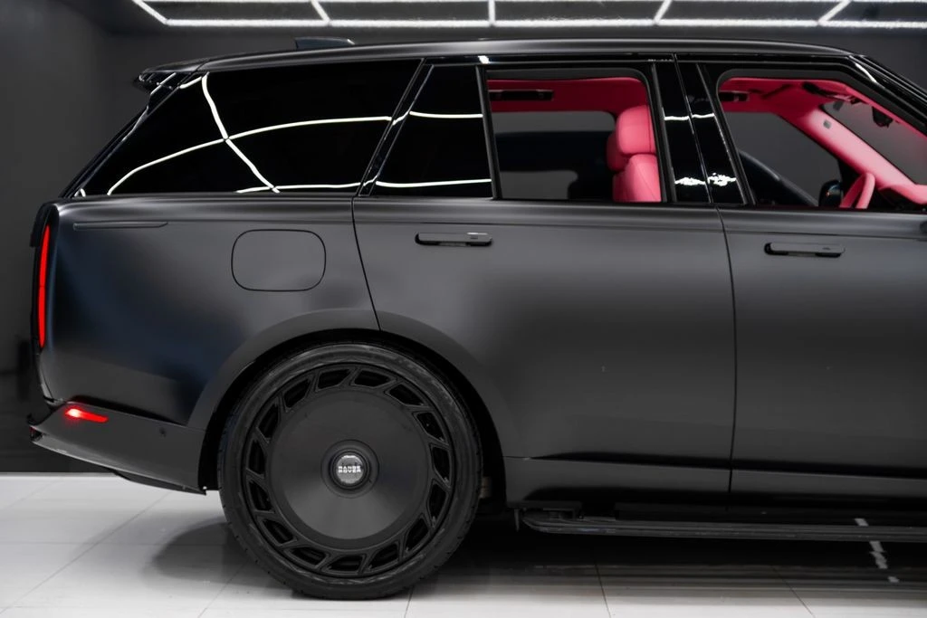 2023 Land Rover Range Rover L460 - Image 10 of 31