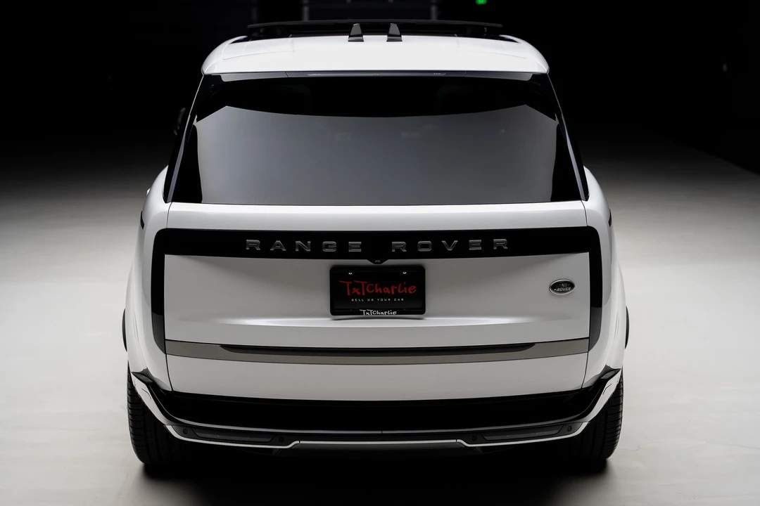2023 Land Rover Range Rover L460 - Image 25 of 31