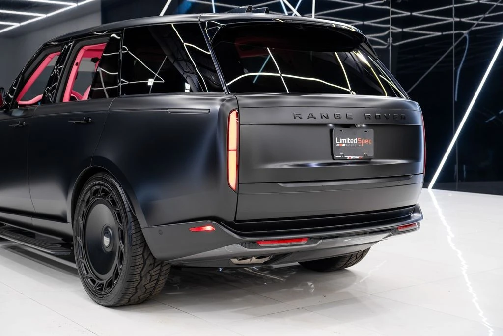 2023 Land Rover Range Rover L460 - Image 14 of 31