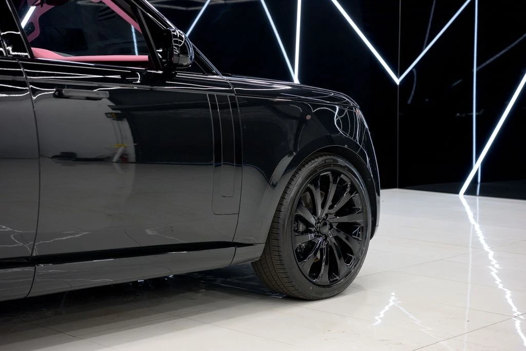 2023 Land Rover Range Rover L460 - Image 13 of 21