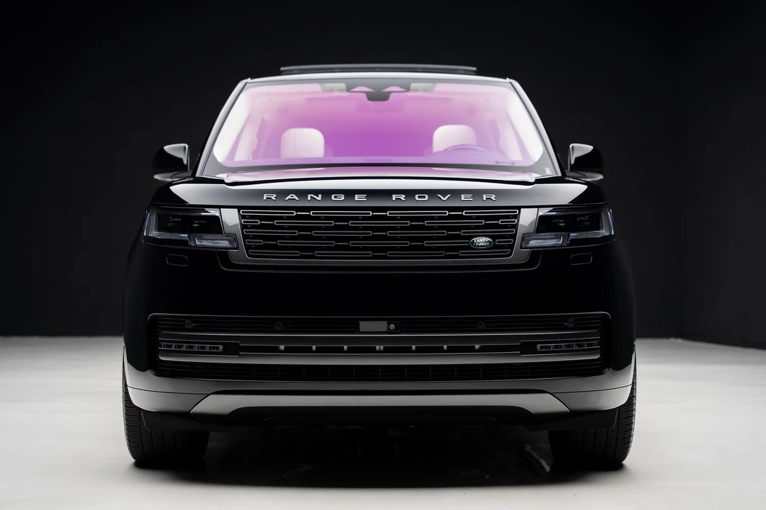 2023 Land Rover Range Rover L460 - Image 8 of 31