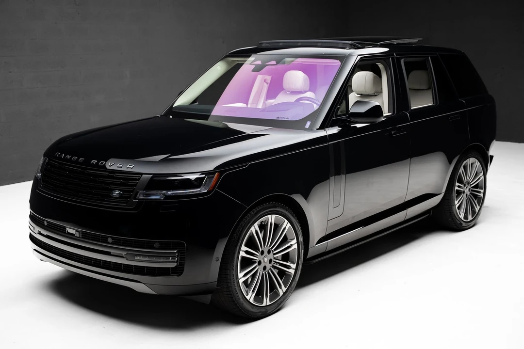 2023 Land Rover Range Rover L460 - Image 5 of 31