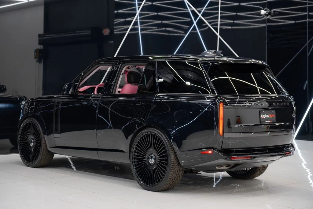 2023 Land Rover Range Rover L460 - Image 16 of 21