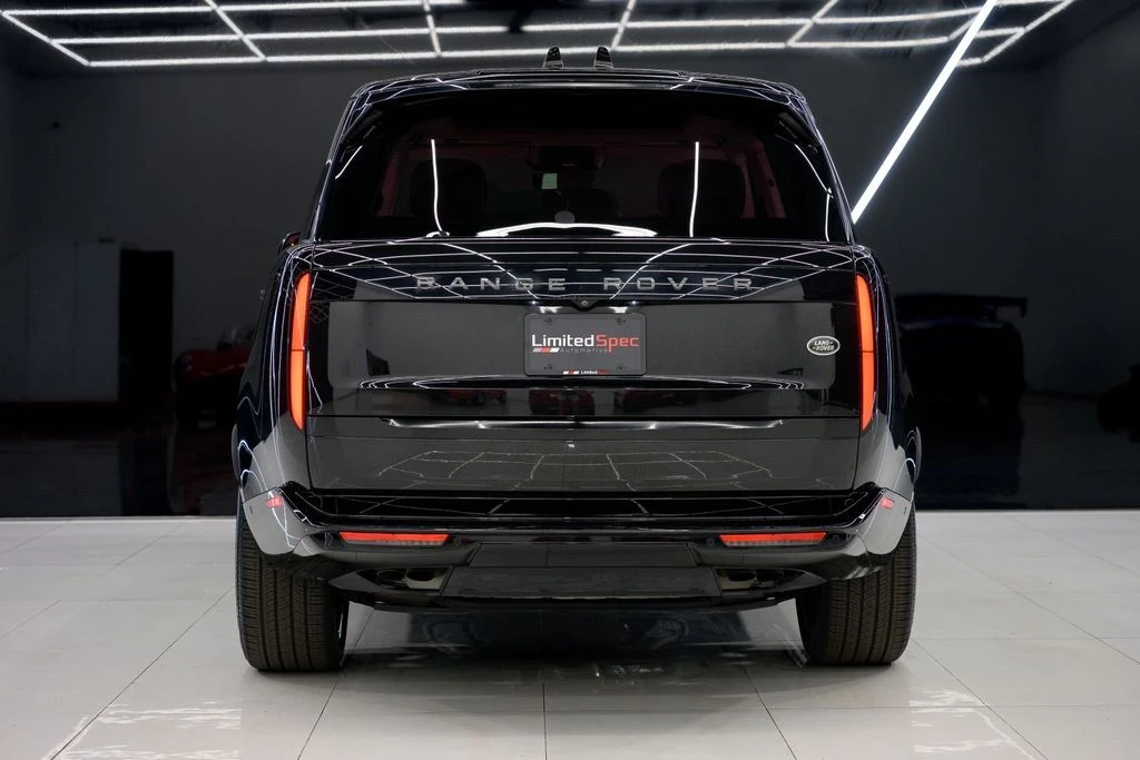 2023 Land Rover Range Rover L460 - Image 16 of 21