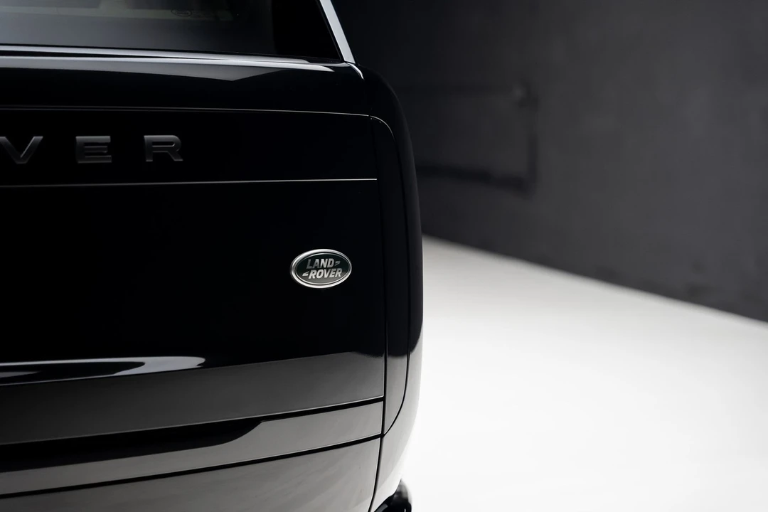 2023 Land Rover Range Rover L460 - Image 29 of 31