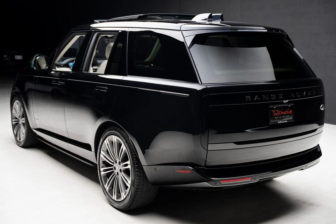 2023 Land Rover Range Rover L460 - Image 24 of 31
