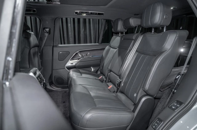 2023 Land Rover Range Rover L460 - Image 11 of 19