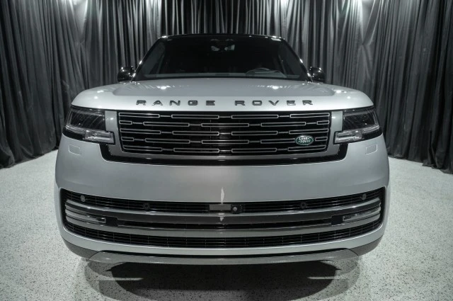 2023 Land Rover Range Rover L460 - Image 2 of 19