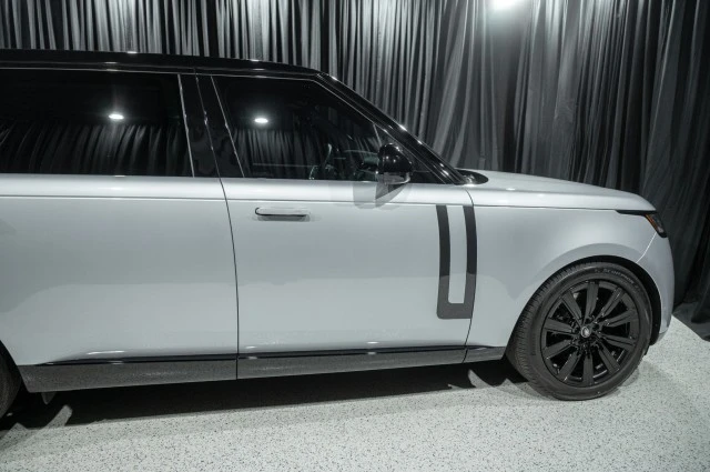 2023 Land Rover Range Rover L460 - Image 4 of 19
