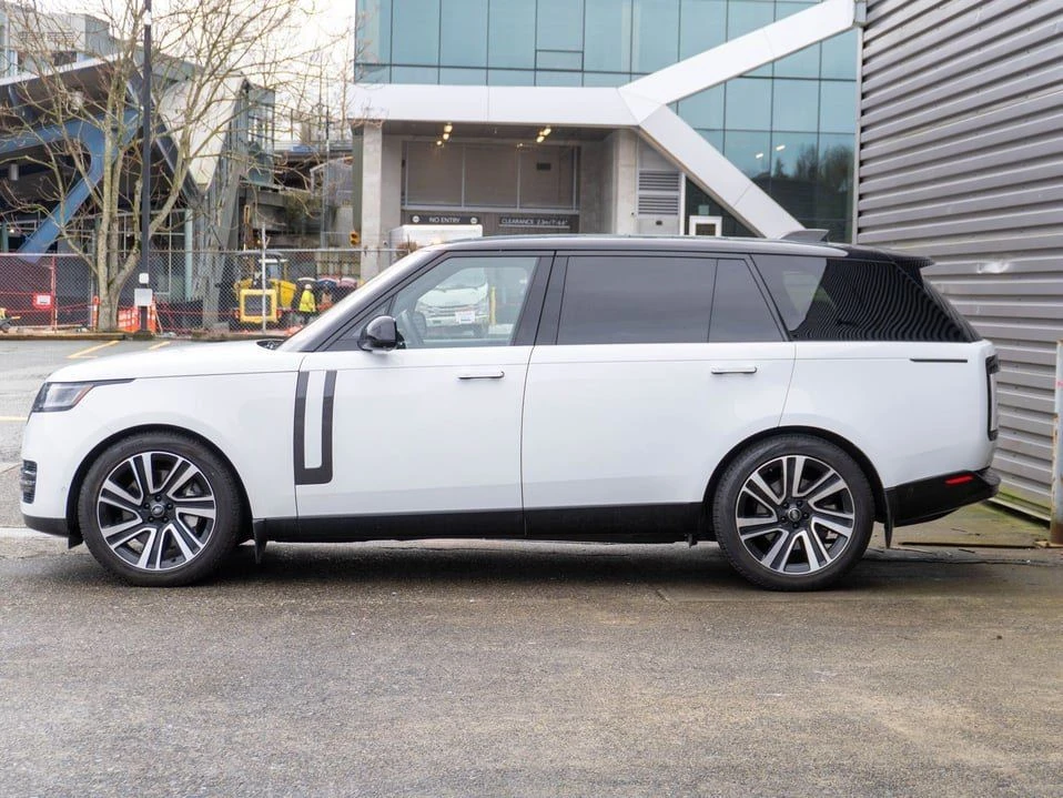 2023 Land Rover Range Rover L460 - Image 5 of 20