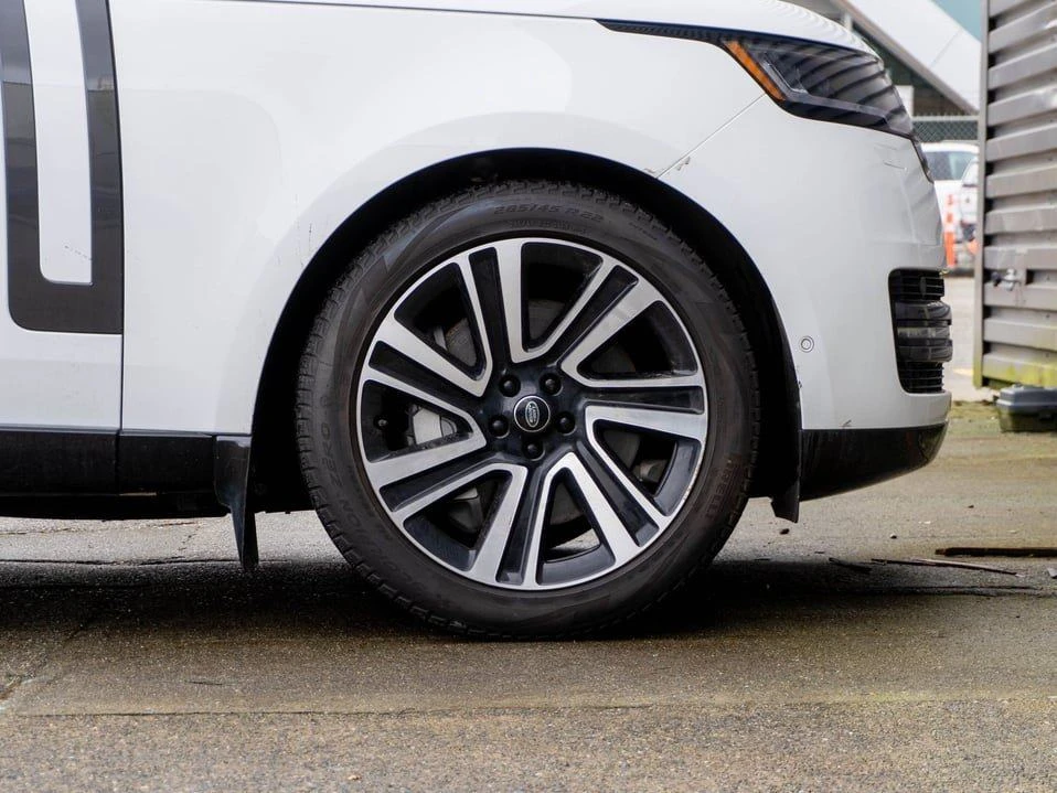 2023 Land Rover Range Rover L460 - Image 9 of 20