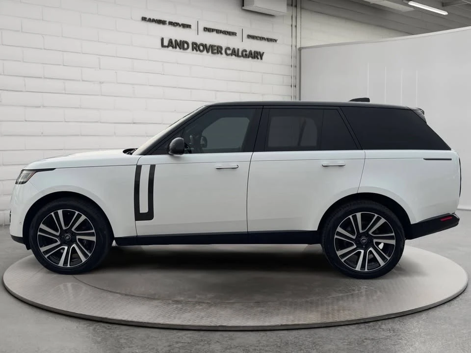 2023 Land Rover Range Rover L460 - Image 2 of 20