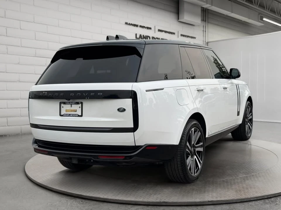 2023 Land Rover Range Rover L460 - Image 5 of 20