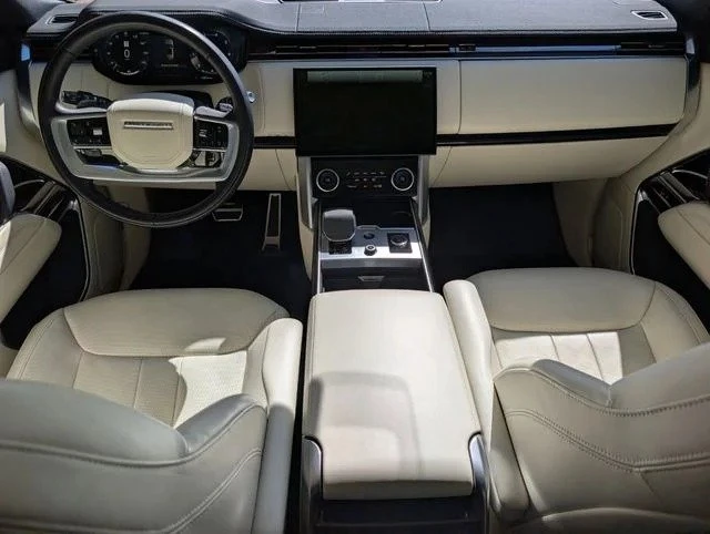 2023 Land Rover Range Rover L460 - Image 11 of 19