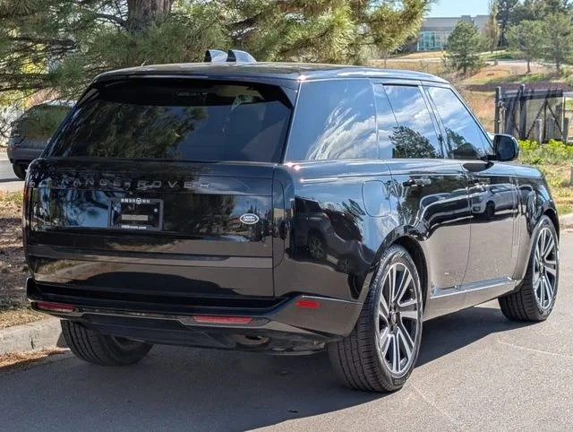 2023 Land Rover Range Rover L460 - Image 2 of 19