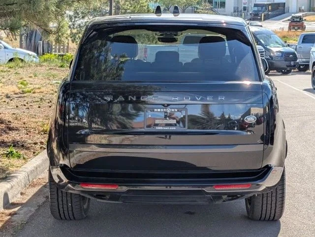 2023 Land Rover Range Rover L460 - Image 3 of 19