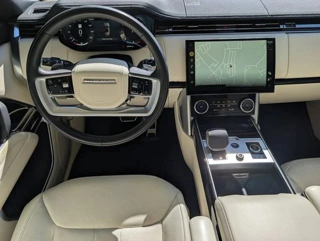 2023 Land Rover Range Rover L460 - Image 10 of 19