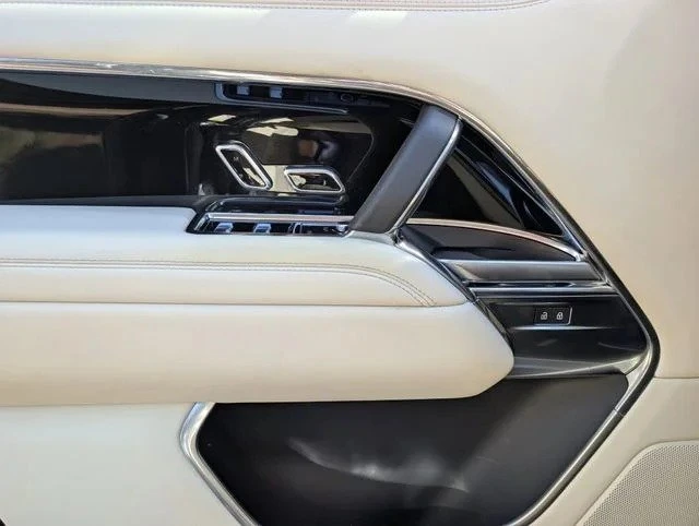 2023 Land Rover Range Rover L460 - Image 19 of 19