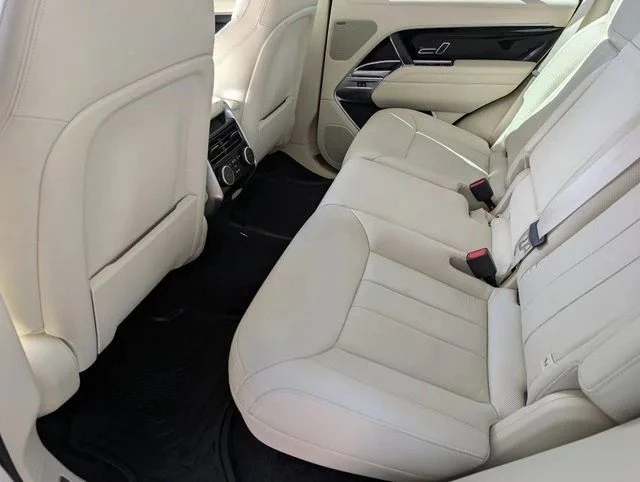 2023 Land Rover Range Rover L460 - Image 9 of 19