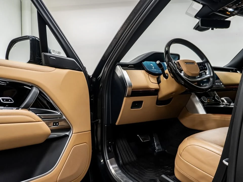 2023 Land Rover Range Rover L460 - Image 4 of 20