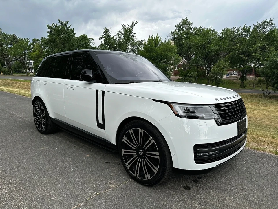 2023 Land Rover Range Rover L460 - Image 9 of 21