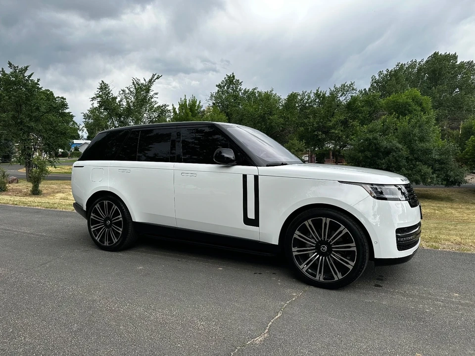 2023 Land Rover Range Rover L460 - Image 8 of 21
