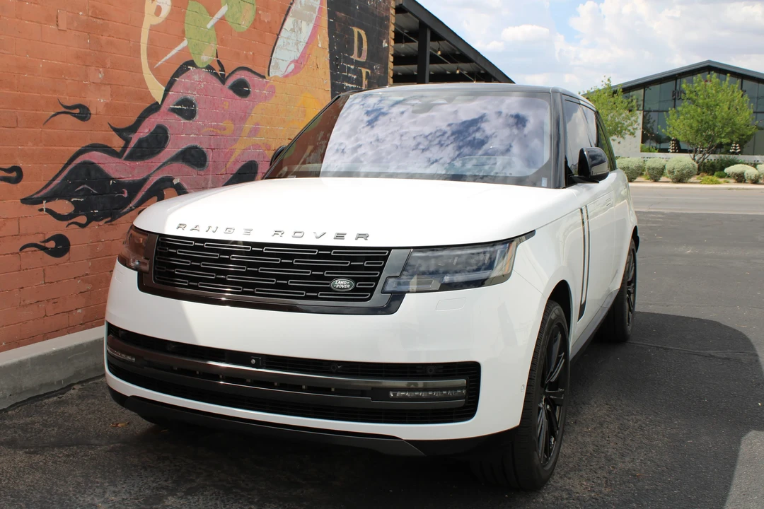 2023 Land Rover Range Rover L460 - Image 4 of 31