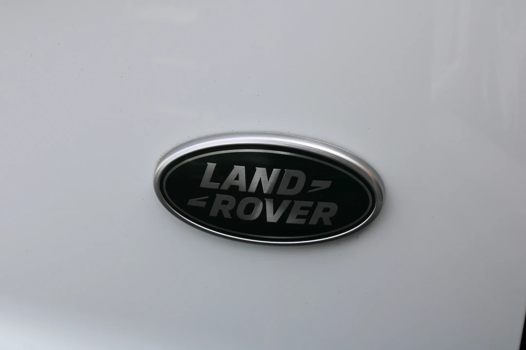 2023 Land Rover Range Rover L460 - Image 14 of 31