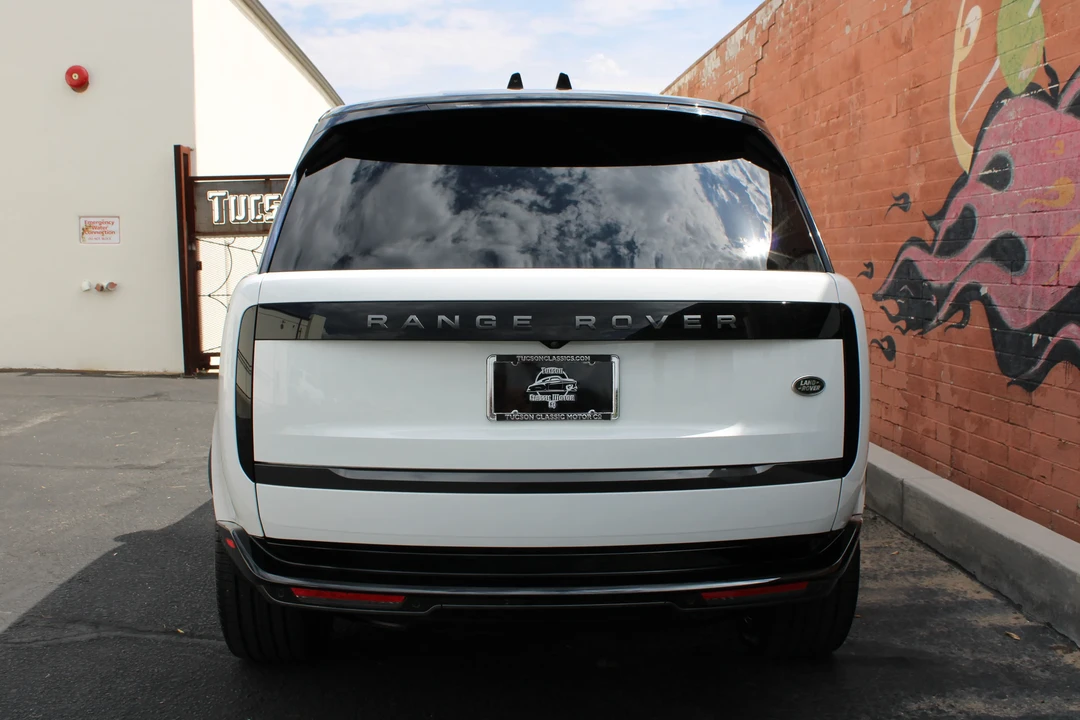 2023 Land Rover Range Rover L460 - Image 9 of 31
