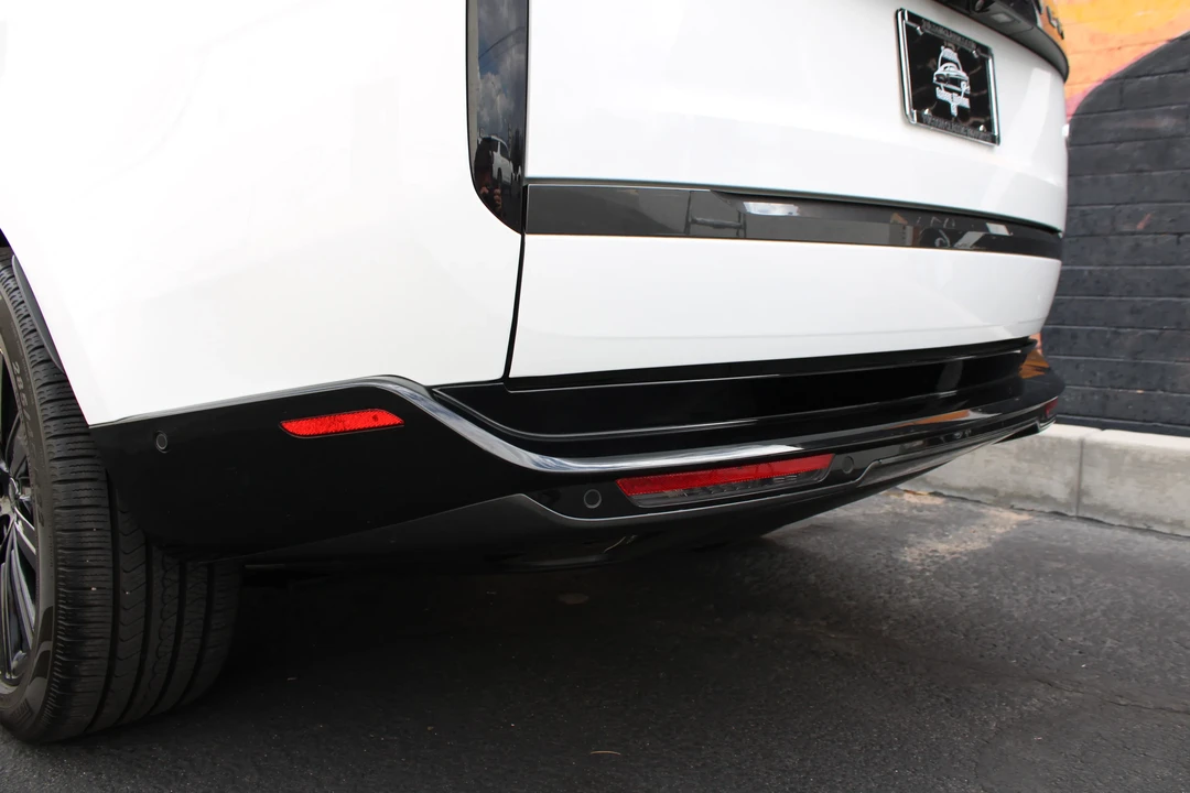 2023 Land Rover Range Rover L460 - Image 16 of 31