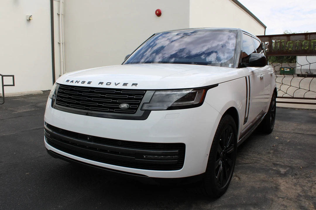 2023 Land Rover Range Rover L460 - Image 29 of 31