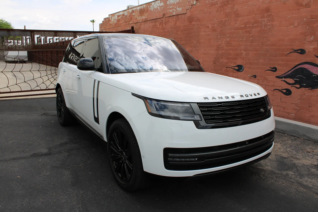 2023 Land Rover Range Rover L460 - Image 26 of 31