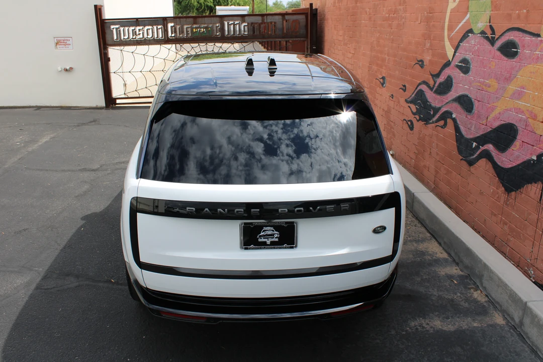 2023 Land Rover Range Rover L460 - Image 11 of 31