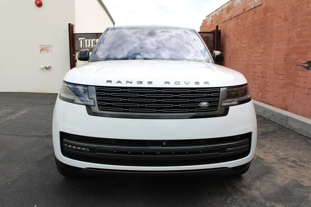 2023 Land Rover Range Rover L460 - Image 28 of 31