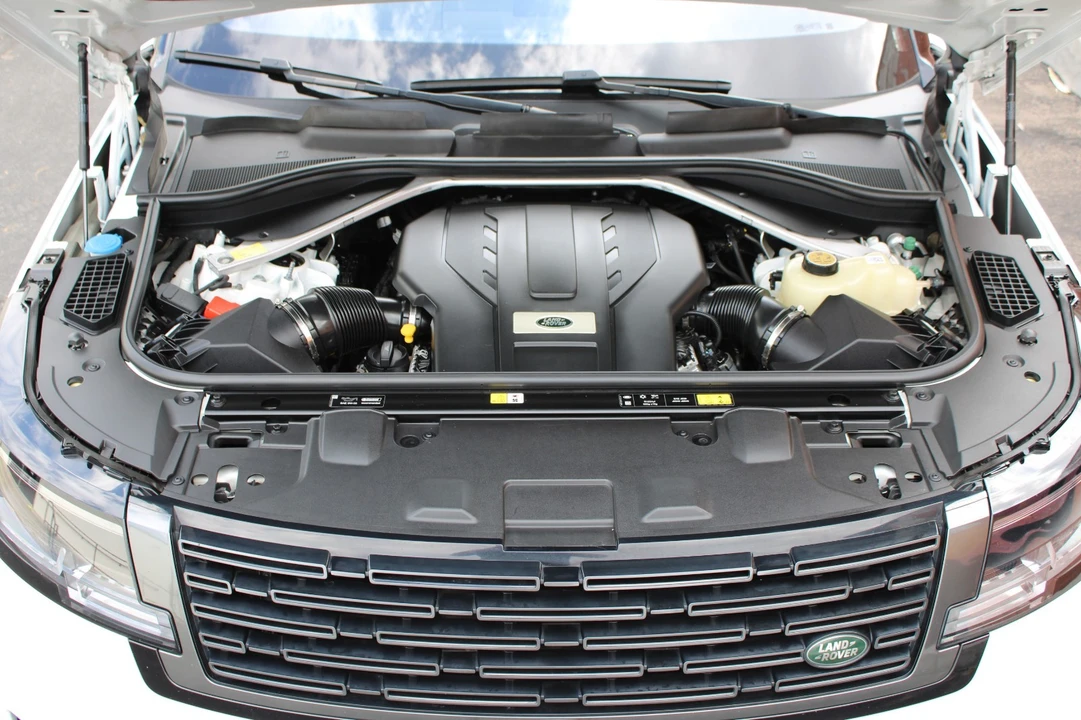 2023 Land Rover Range Rover L460 - Image 11 of 31