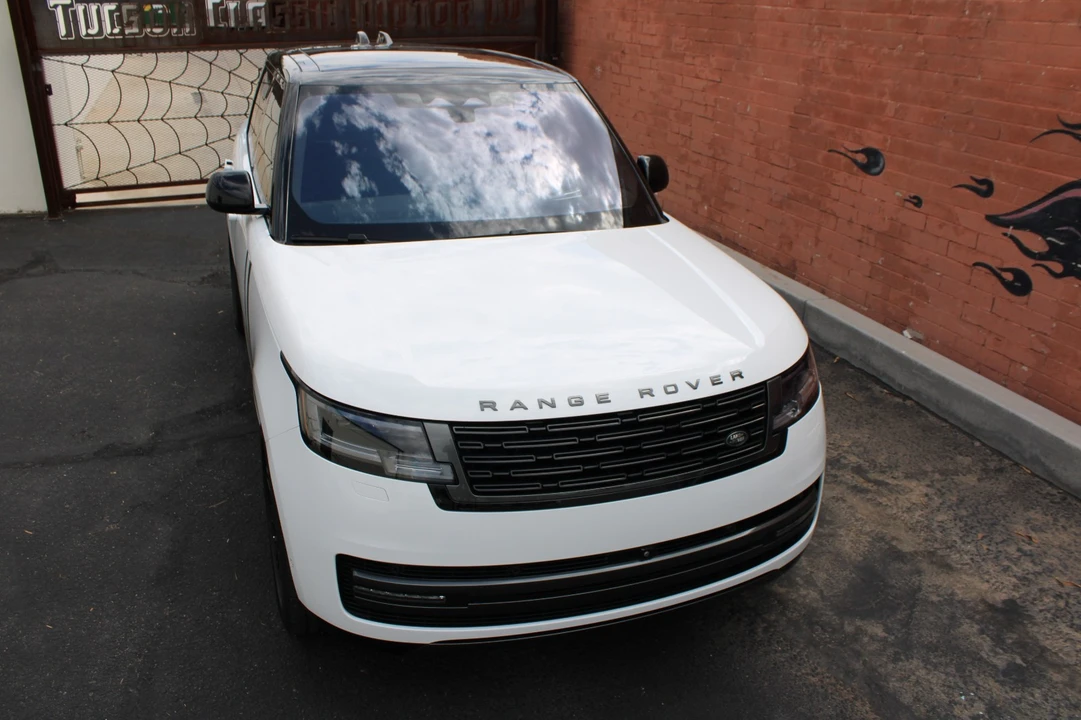 2023 Land Rover Range Rover L460 - Image 10 of 31