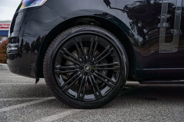 2023 Land Rover Range Rover L460 - Image 9 of 12