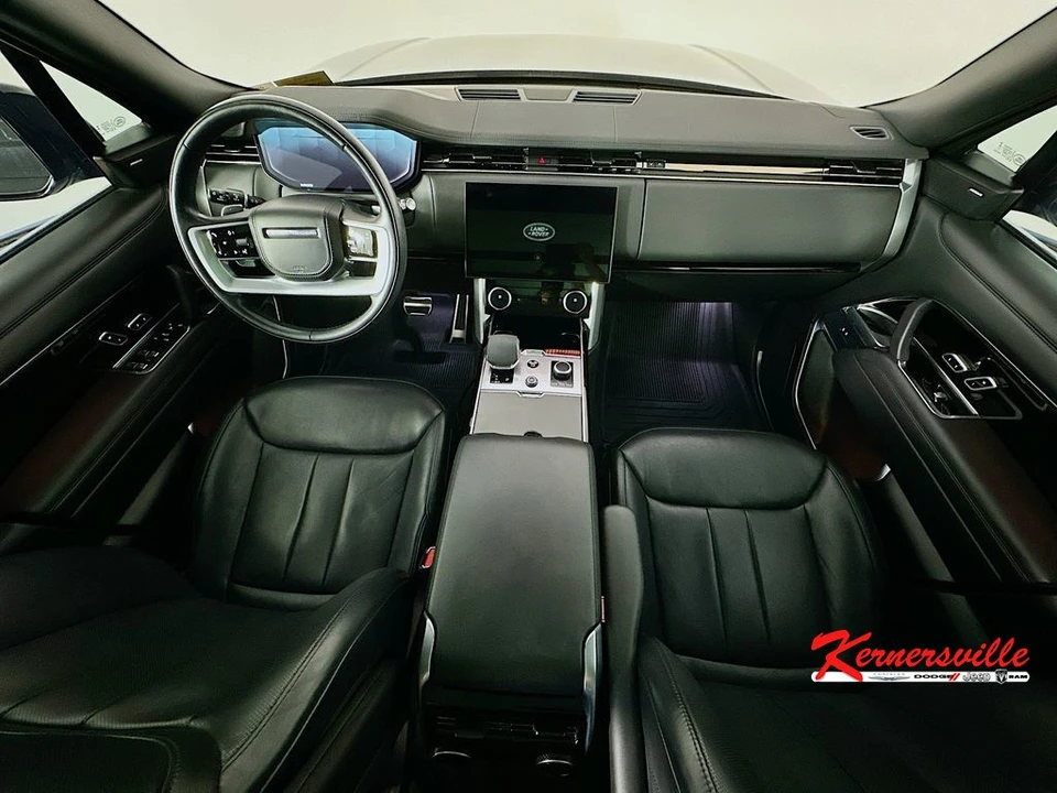 2023 Land Rover Range Rover L460 - Image 10 of 24