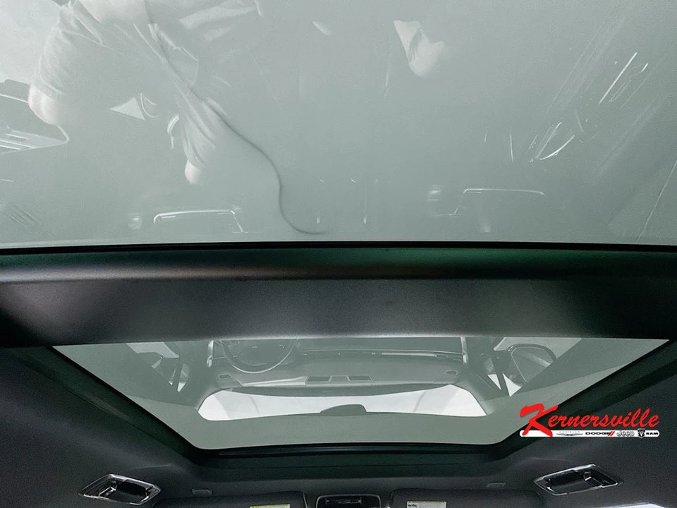 2023 Land Rover Range Rover L460 - Image 21 of 24
