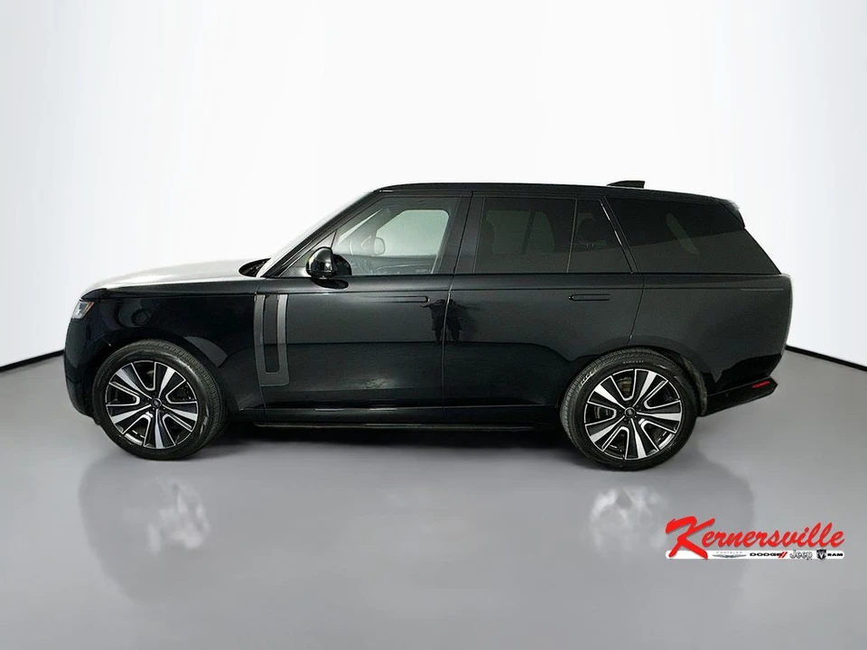 2023 Land Rover Range Rover L460 - Image 4 of 24
