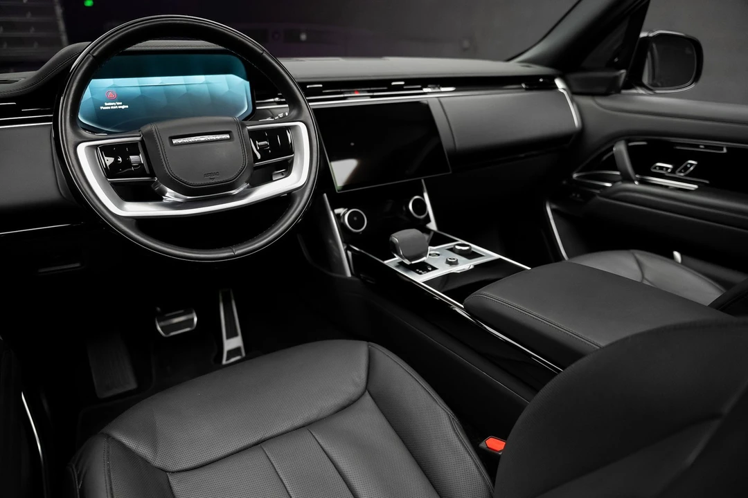 2023 Land Rover Range Rover L460 - Image 2 of 21