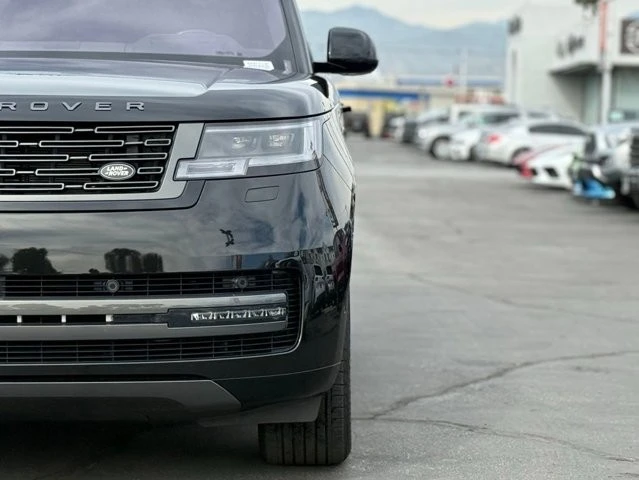 2023 Land Rover Range Rover L460 - Image 4 of 12