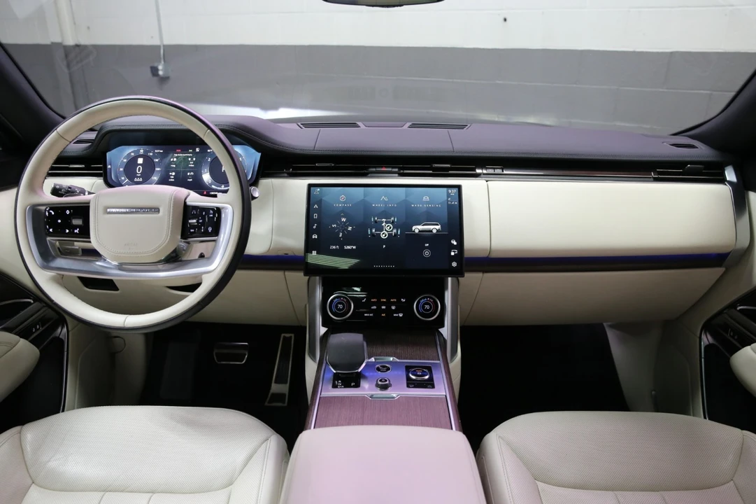 2023 Land Rover Range Rover L460 - Image 19 of 31