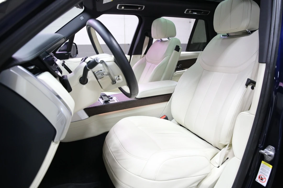 2023 Land Rover Range Rover L460 - Image 10 of 31