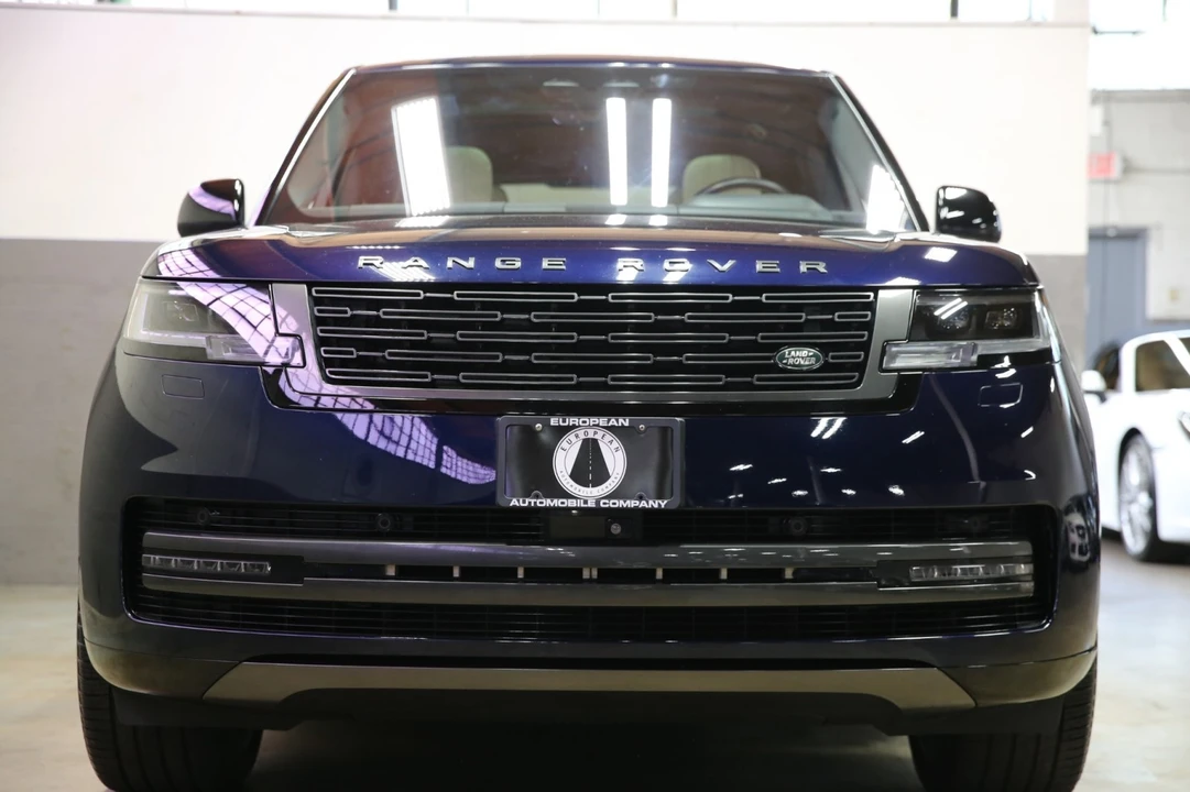 2023 Land Rover Range Rover L460 - Image 3 of 31
