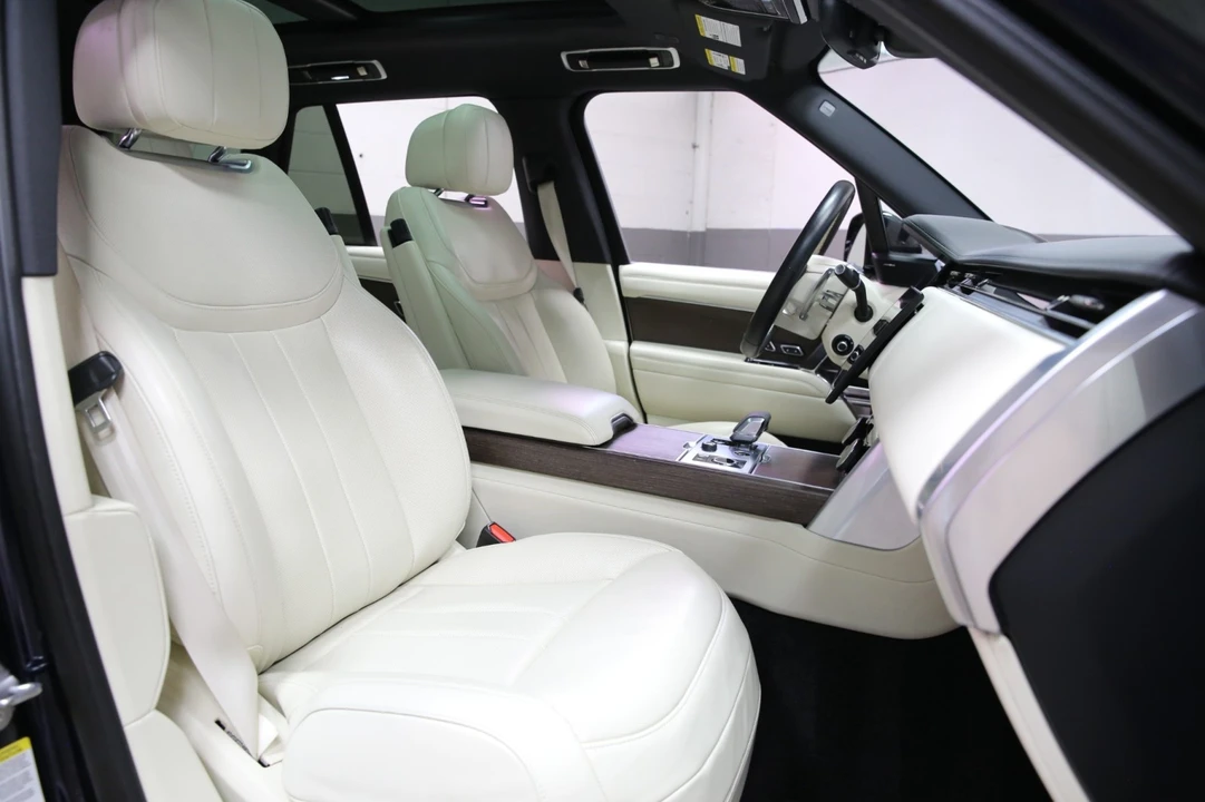 2023 Land Rover Range Rover L460 - Image 13 of 31