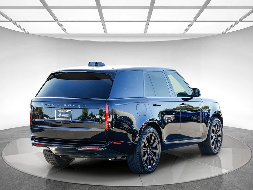 2023 Land Rover Range Rover L460 - Image 4 of 31