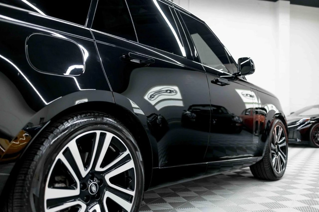 2023 Land Rover Range Rover L460 - Image 21 of 31